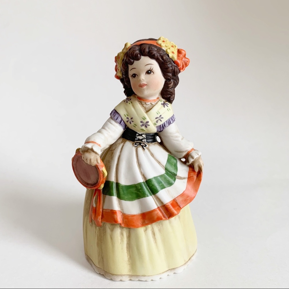 Vtg 1992 Enesco Belles Porcelain Figurine Set of 4 - Picture 2 of 16